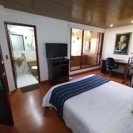 Elias Di Caprio - Habitaciones - Bogota Ngoại thất bức ảnh